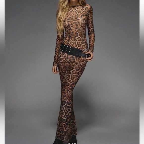 MISSGUIDED Leopard Print Mesh Long Sleeves Maxi Dress - Picture 6 of 7